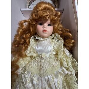 Dan Dee Collector's Choice Porcelain Doll With Certificate Of Authenticity & Box